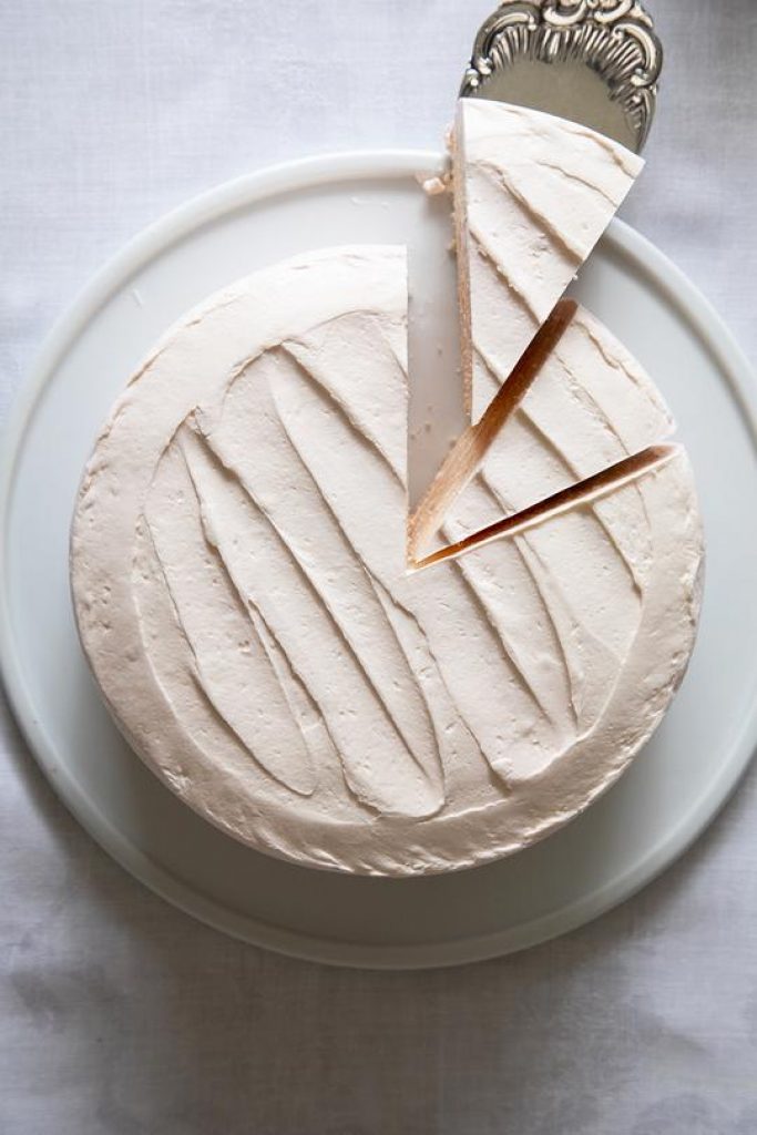 Bakeries That Will Deliver Pink Champagne Cake To Your Door - Carolines Cakes