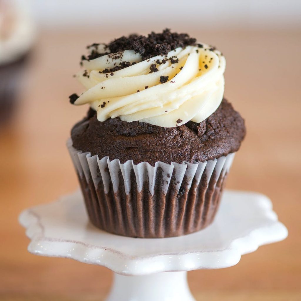 These 13 Bakeries Deliver Gourmet Cupcakes To Your Doorstep Fast - brooklyn cupcakes