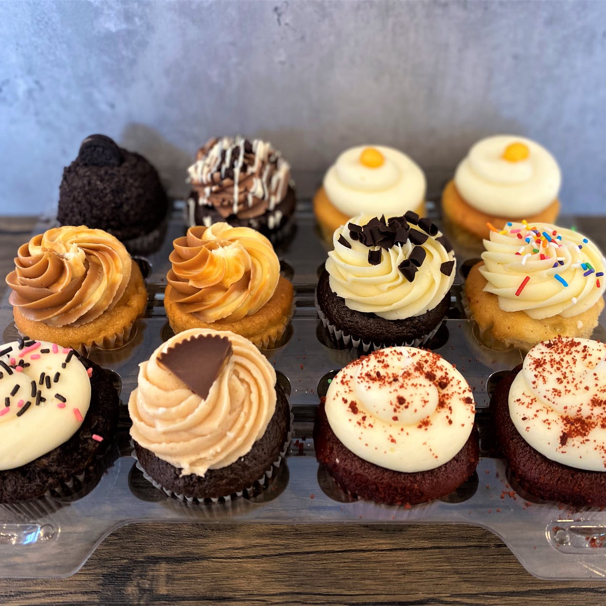 These 13 Bakeries Deliver Gourmet Cupcakes To Your Doorstep Fast - nadia cakes