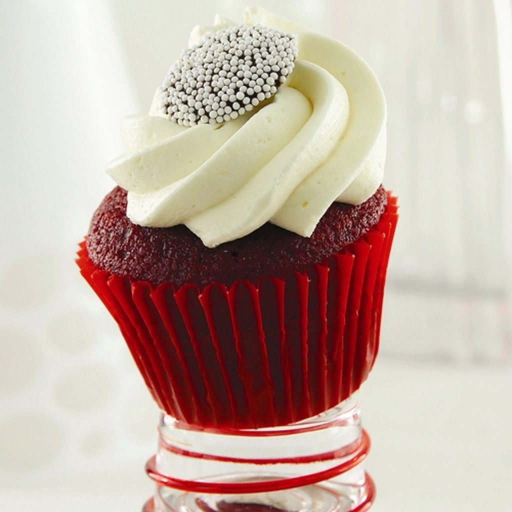 These 13 Bakeries Deliver Gourmet Cupcakes To Your Doorstep Fast - sweet street