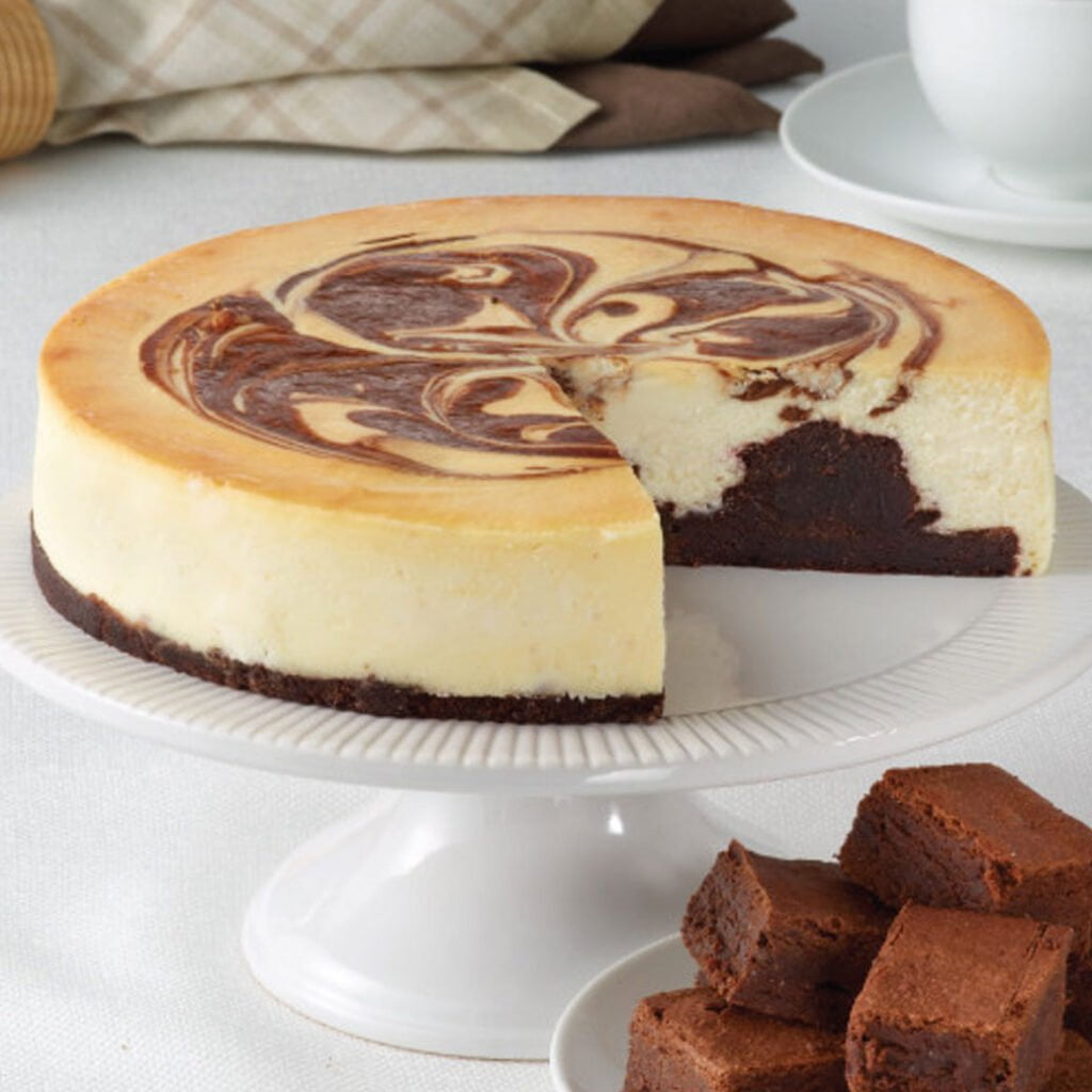 Bakeries That Deliver Cheesecake To Any Doorstep - juniors brownie marble swirl cheesecake