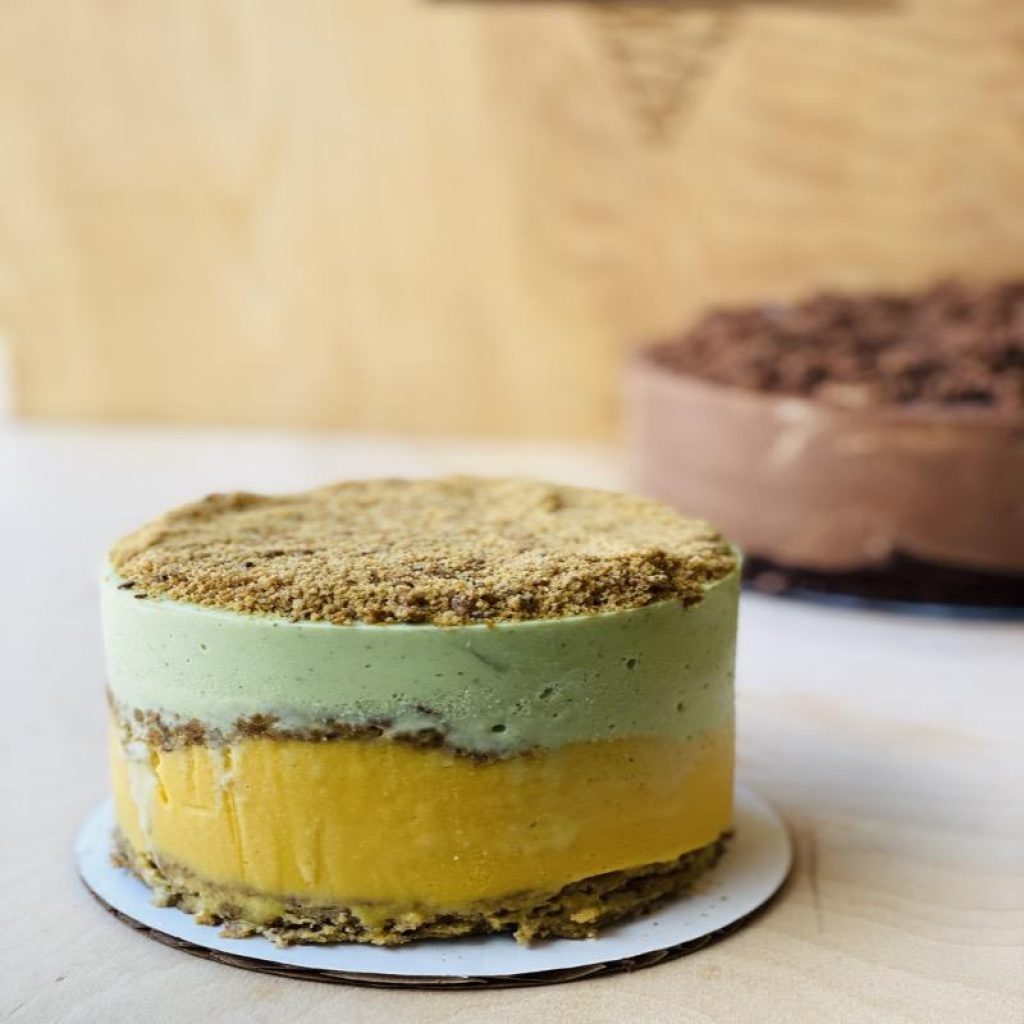 Best Places Online That Deliver Ice Cream Cakes Nationwide - Revival Ice Cream Cake