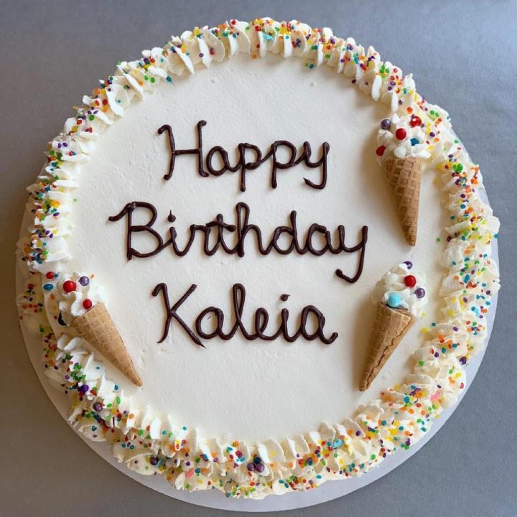 Best Places Online That Deliver Ice Cream Cakes Nationwide Bartleby's Custom Ice Cream Cake